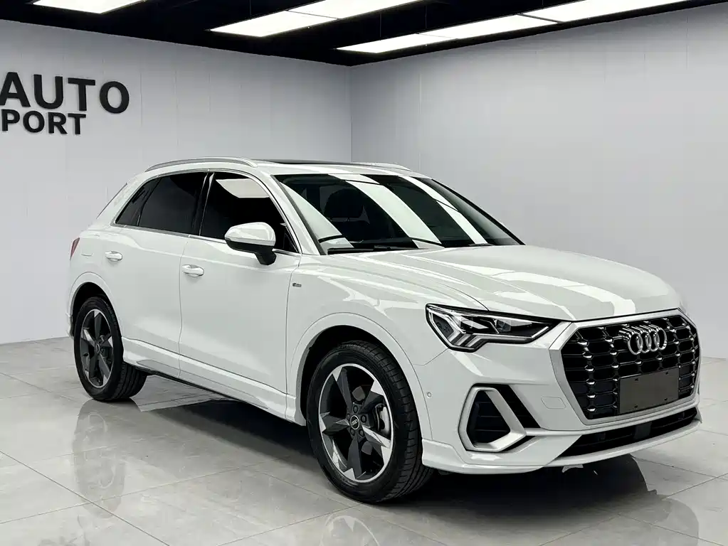 Audi Q3 — фото 4
