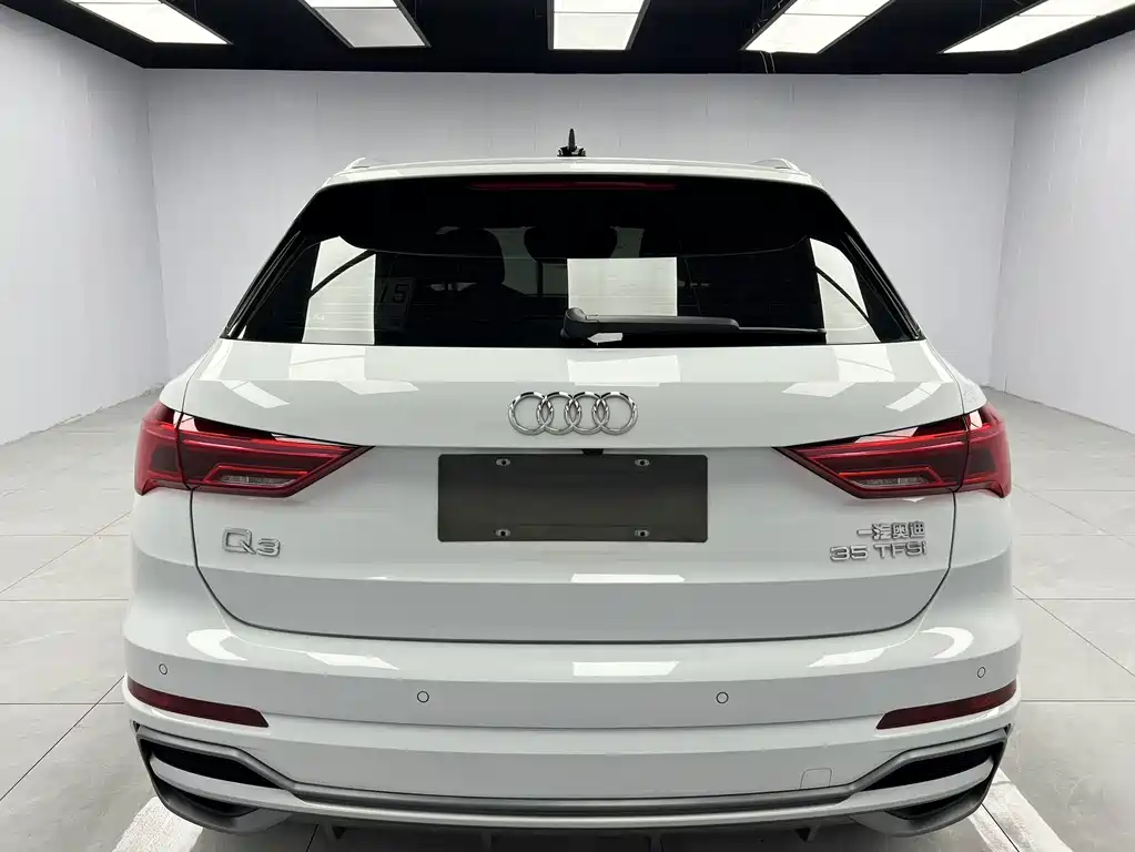 Audi Q3 — фото 5