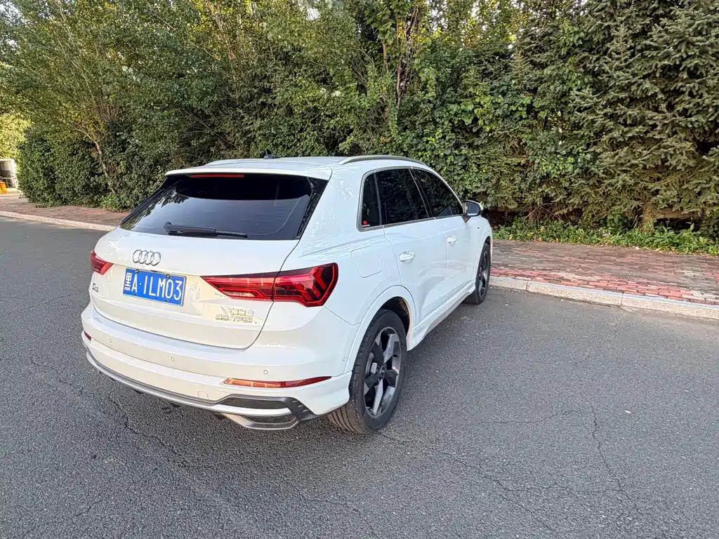 Audi Q3 — фото 5