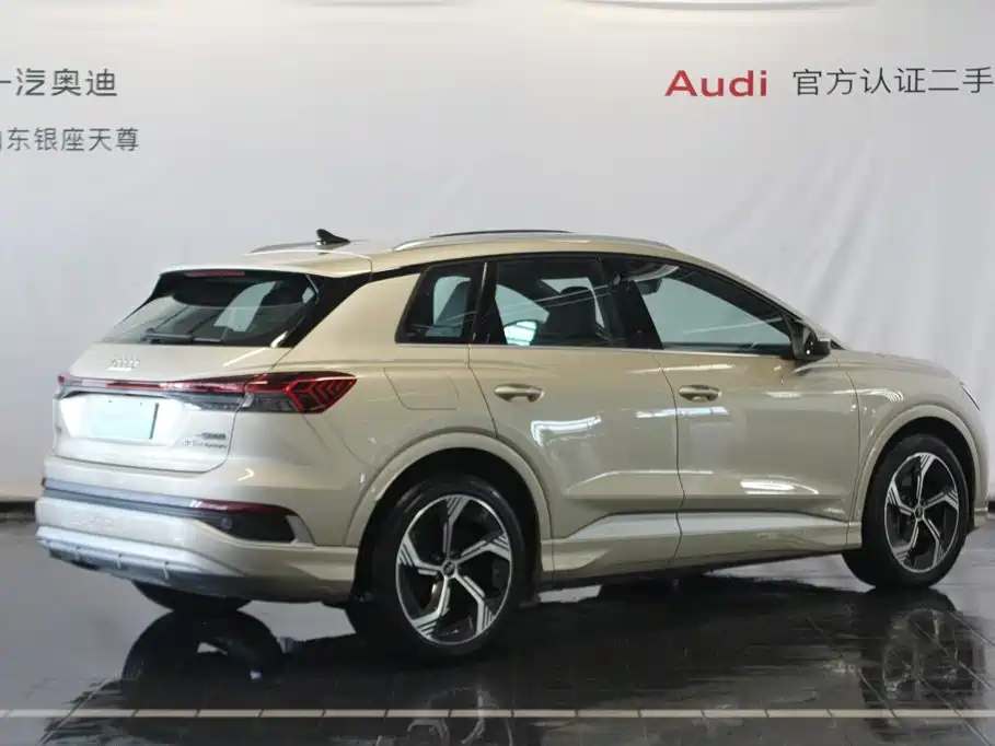 Audi Q4 e-tron — фото 5