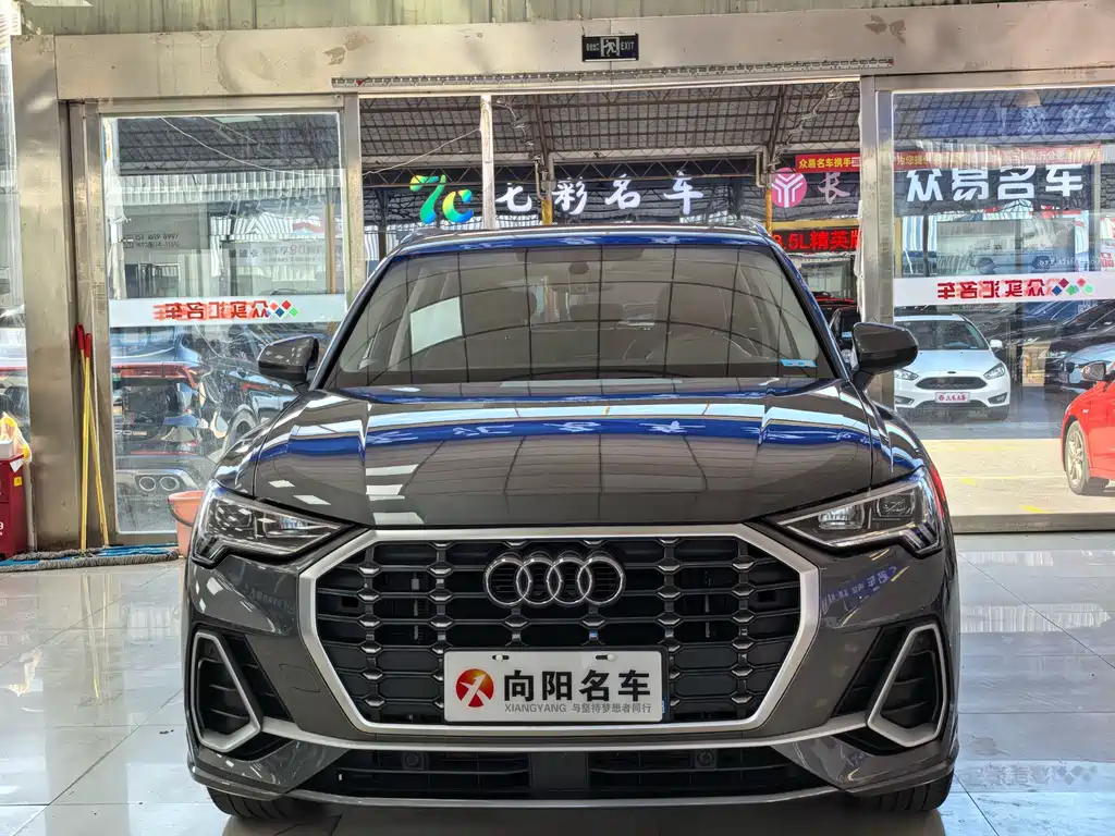 Audi Q3 — фото 2