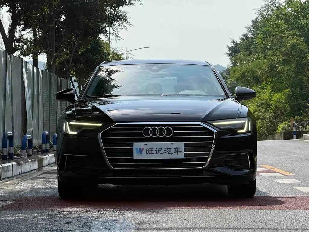 Audi A6L — фото 2