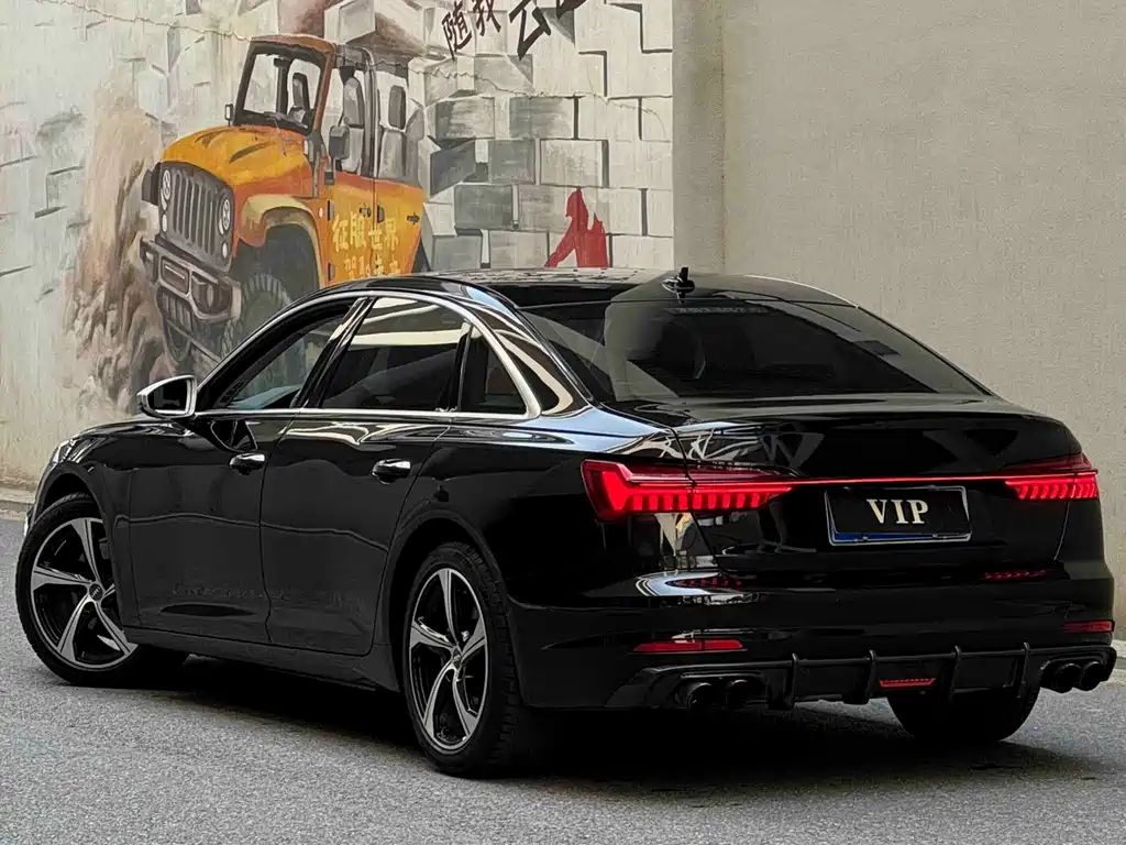 Audi A6L — фото 6