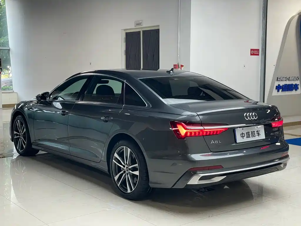 Audi A6L — фото 23