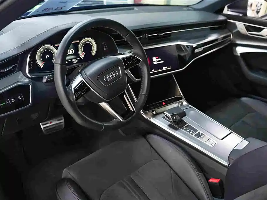 Audi A6L — фото 6