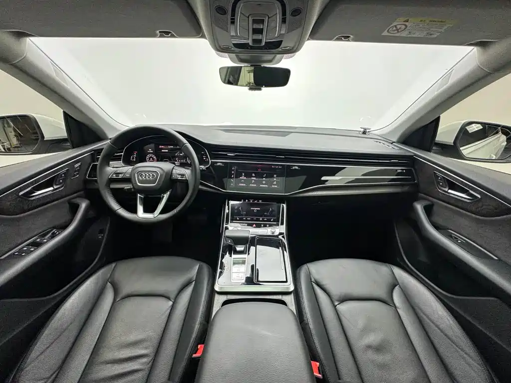 Audi Q8 — фото 20