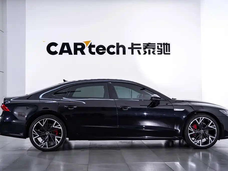 Audi A7L — фото 3