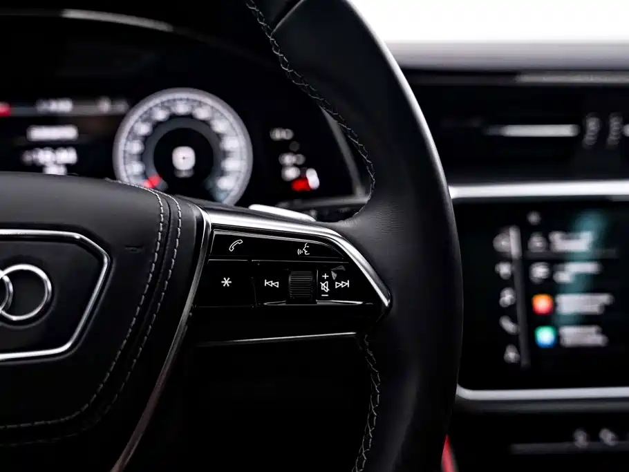 Audi A7L — фото 29