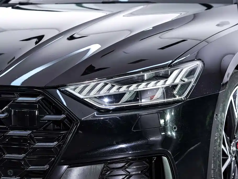 Audi A7L — фото 10