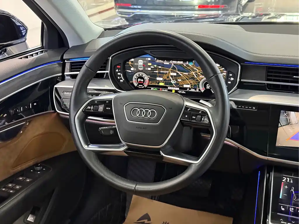 Audi A8 — фото 5