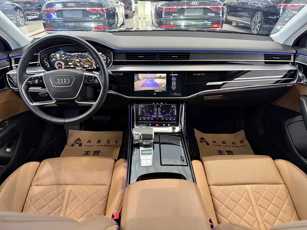 Audi A8 — фото 7