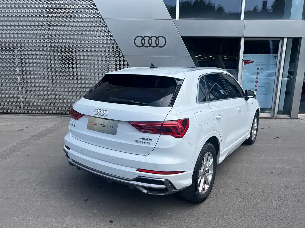 Audi Q3 — фото 4