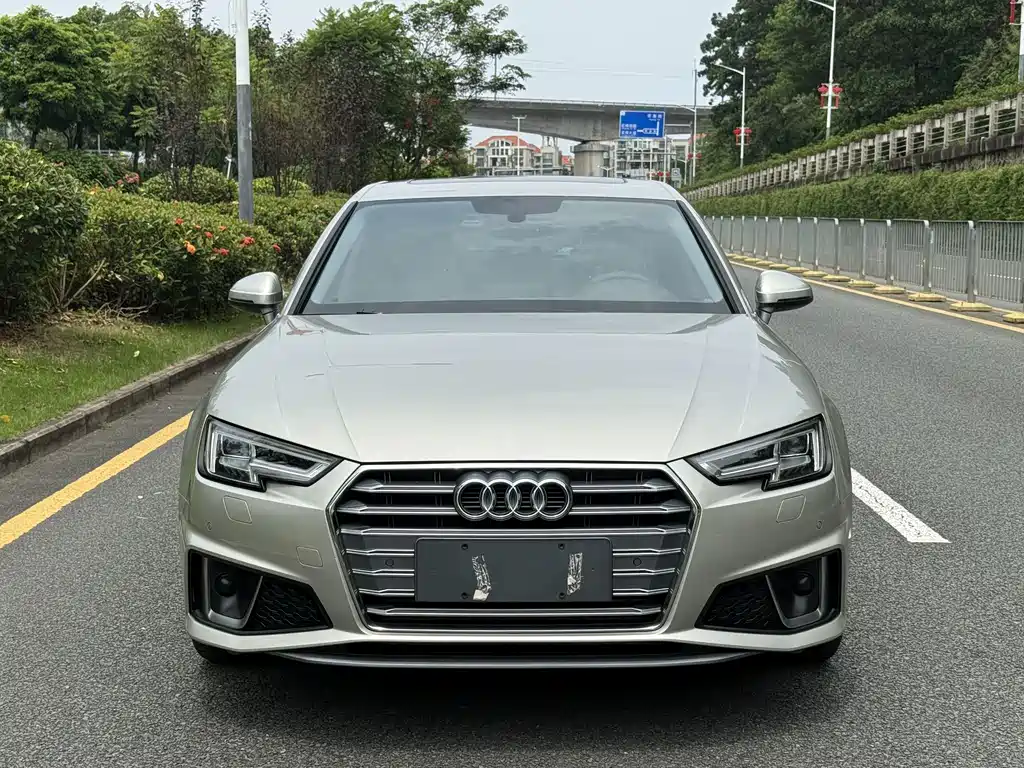Audi A4L — фото 2