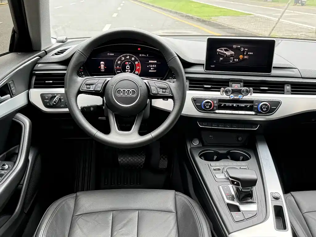 Audi A4L — фото 15