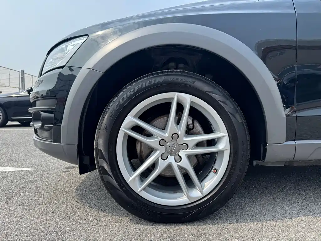 Audi Q5 — фото 9