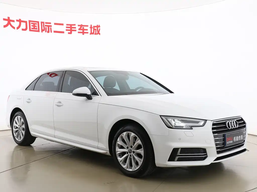 Audi A4L — фото 3