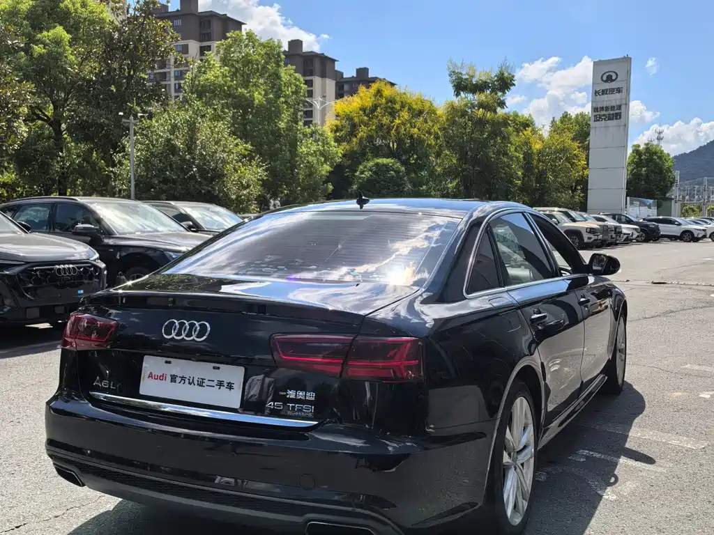 Audi A6L — фото 7