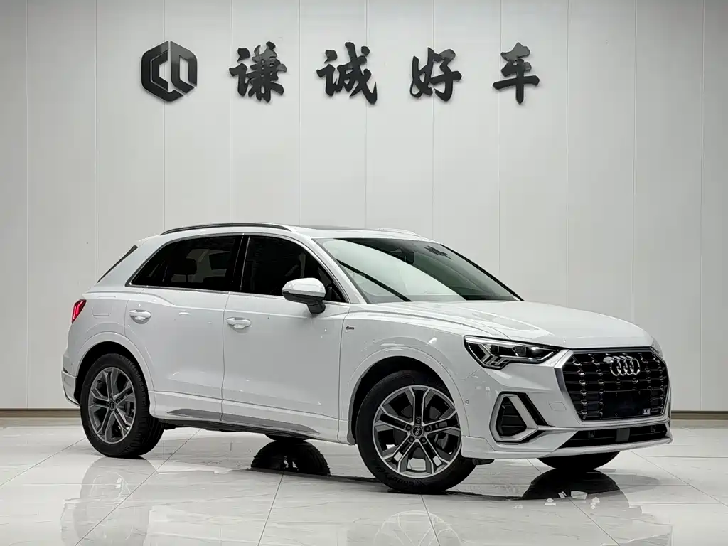Audi Q3 — фото 3