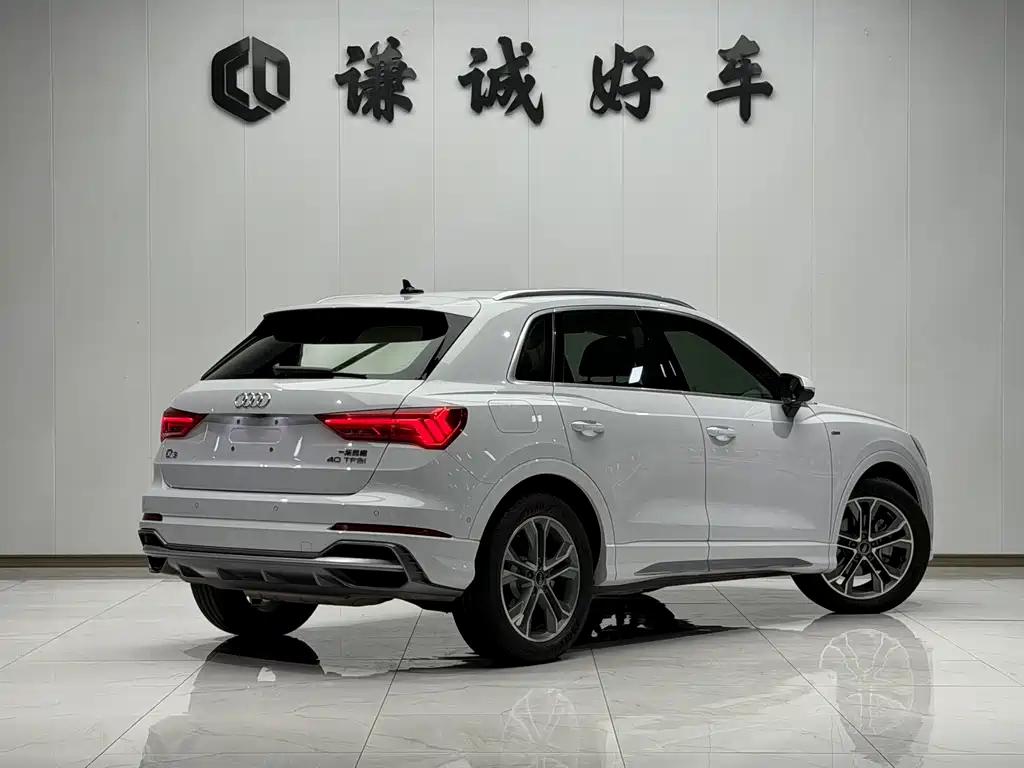 Audi Q3 — фото 5