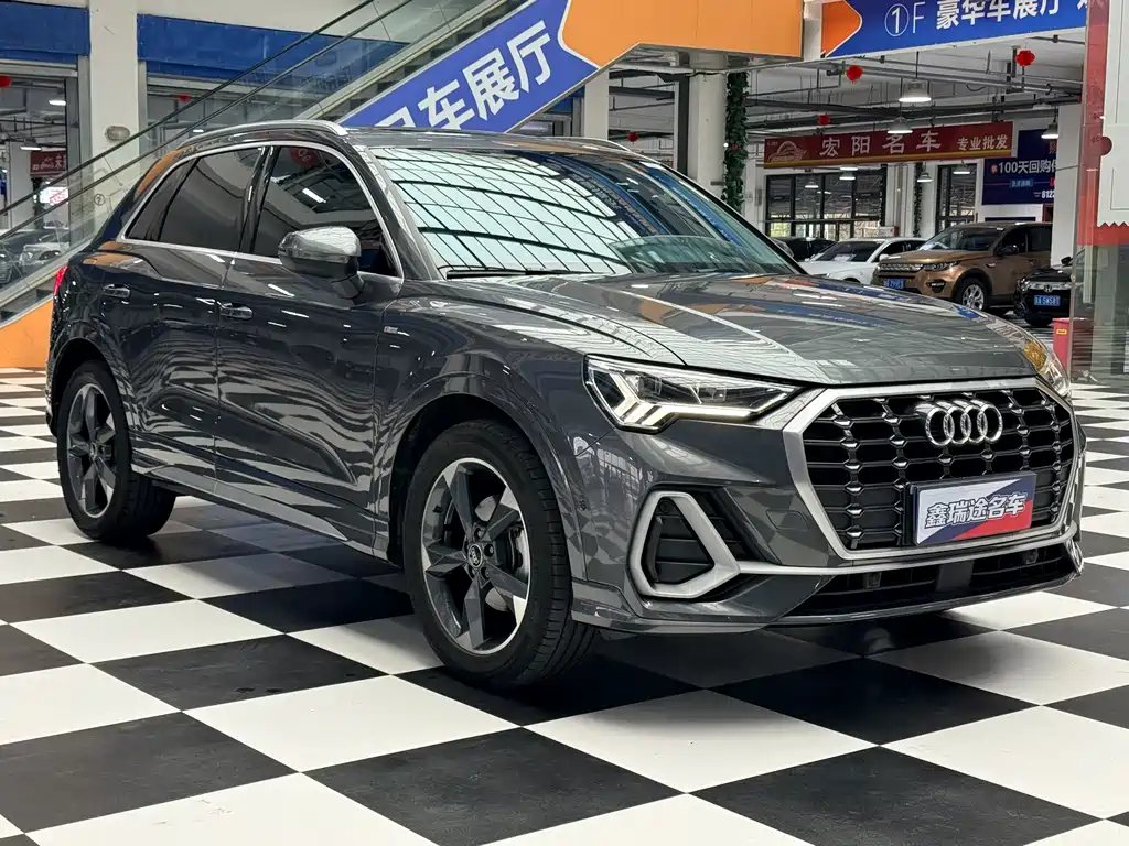 Audi Q3 — фото 3