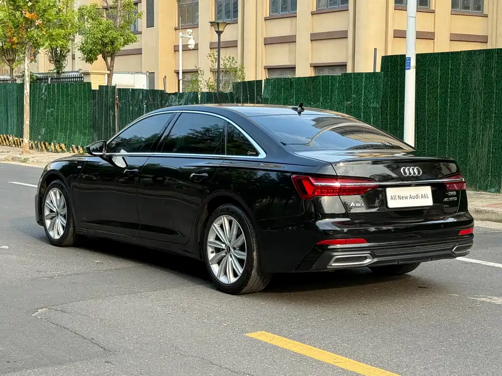 Audi A6L — фото 7