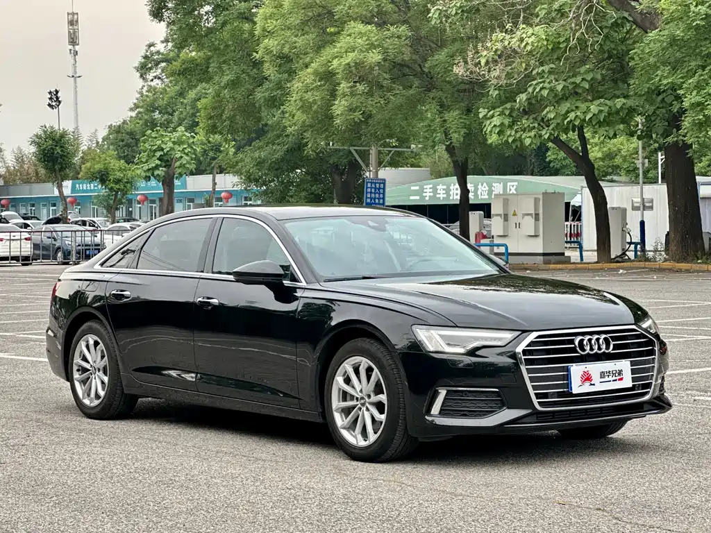Audi A6L — фото 5