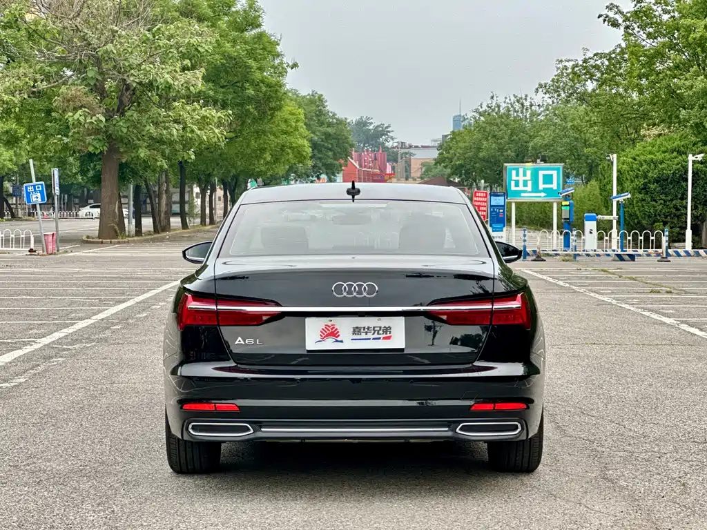 Audi A6L — фото 10