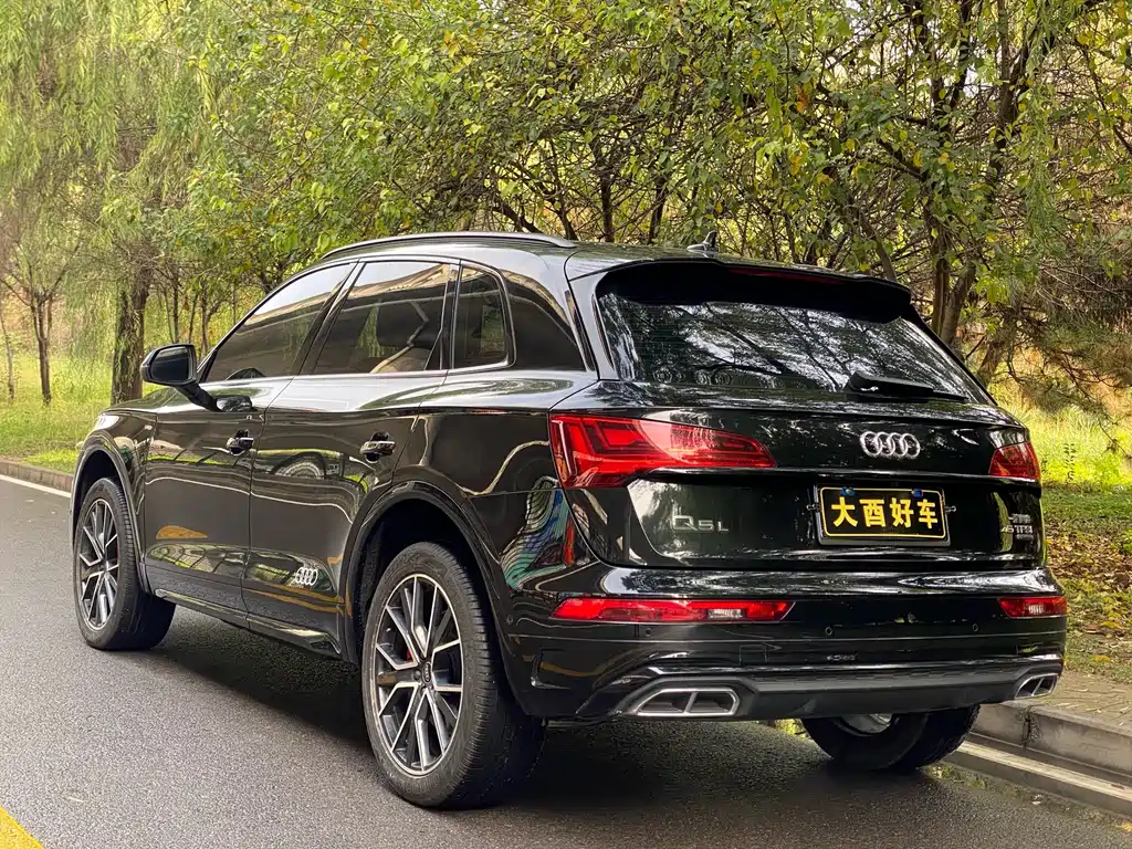 Audi Q5L — фото 7