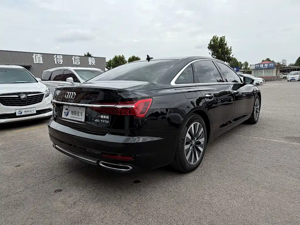 Audi A6L — фото 4