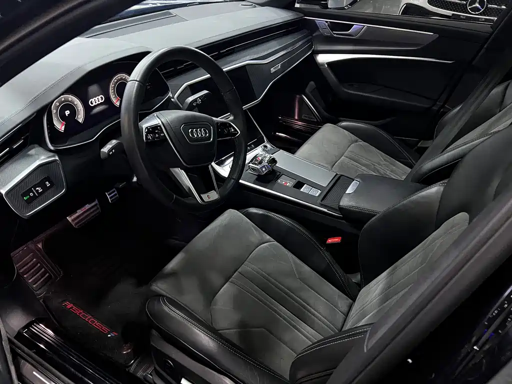 Audi A6L — фото 5