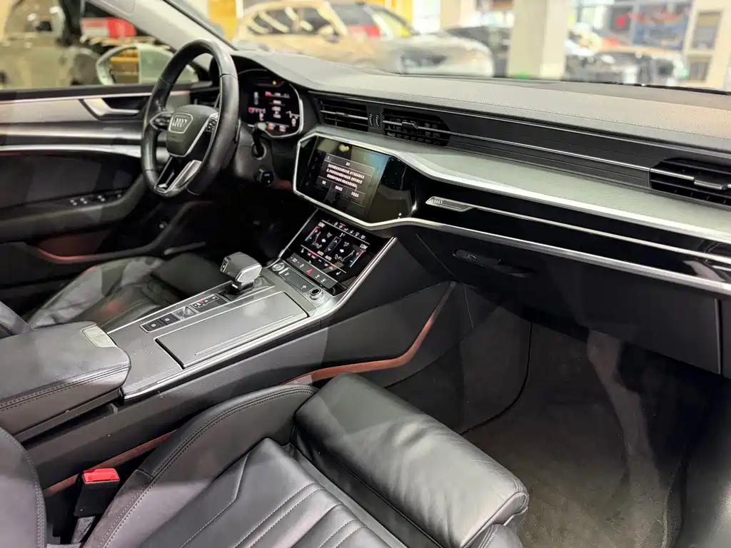 Audi A7 — фото 11