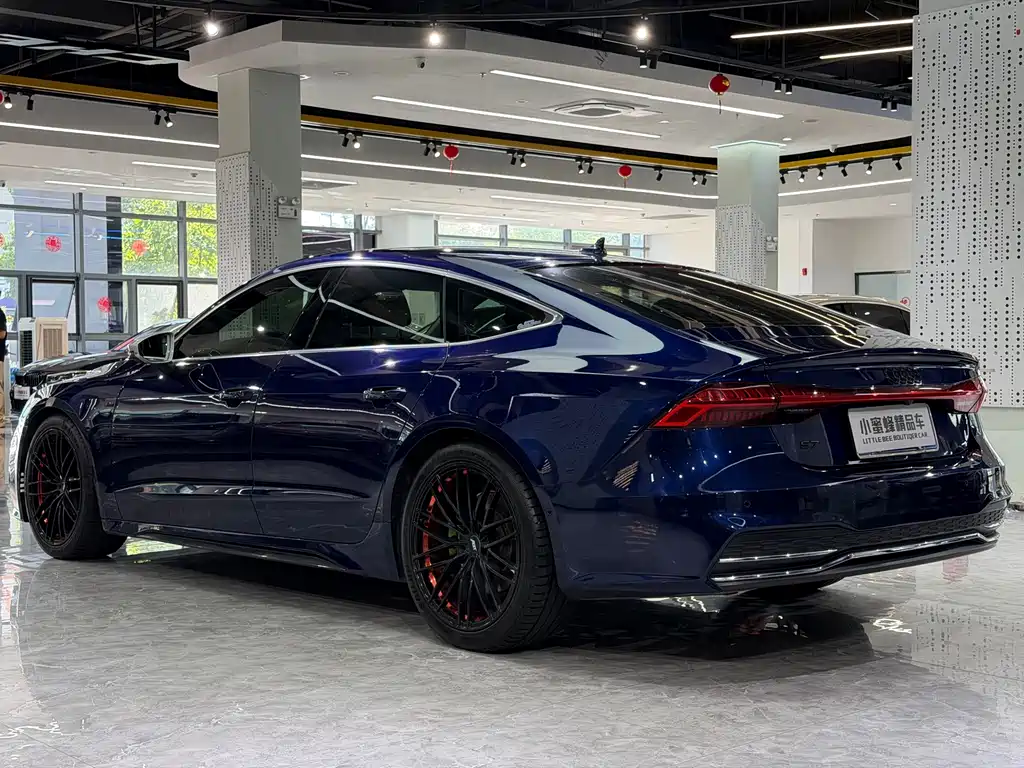 Audi A7 — фото 15