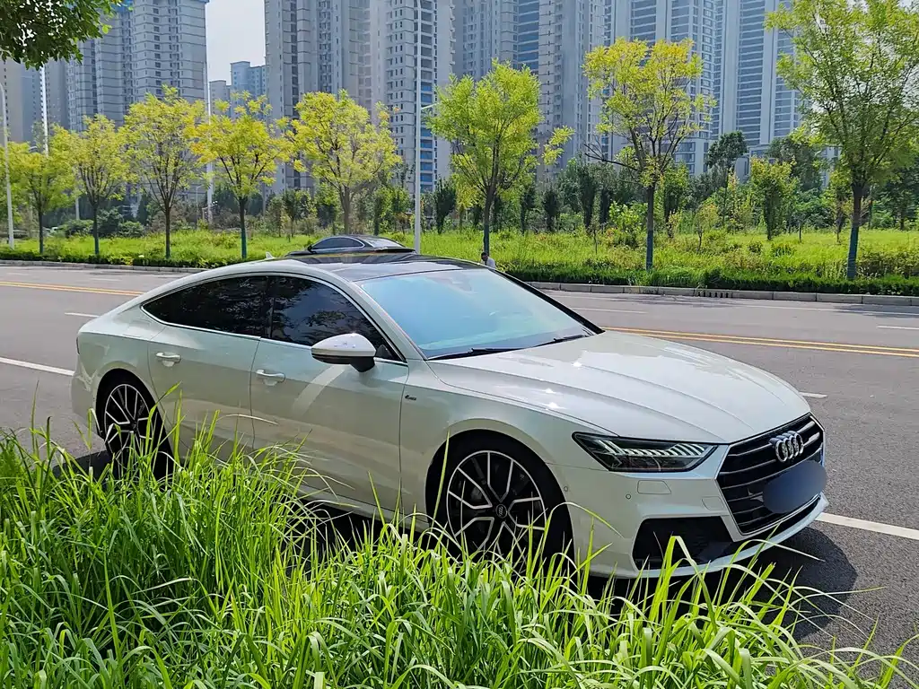 Audi A7 — фото 17