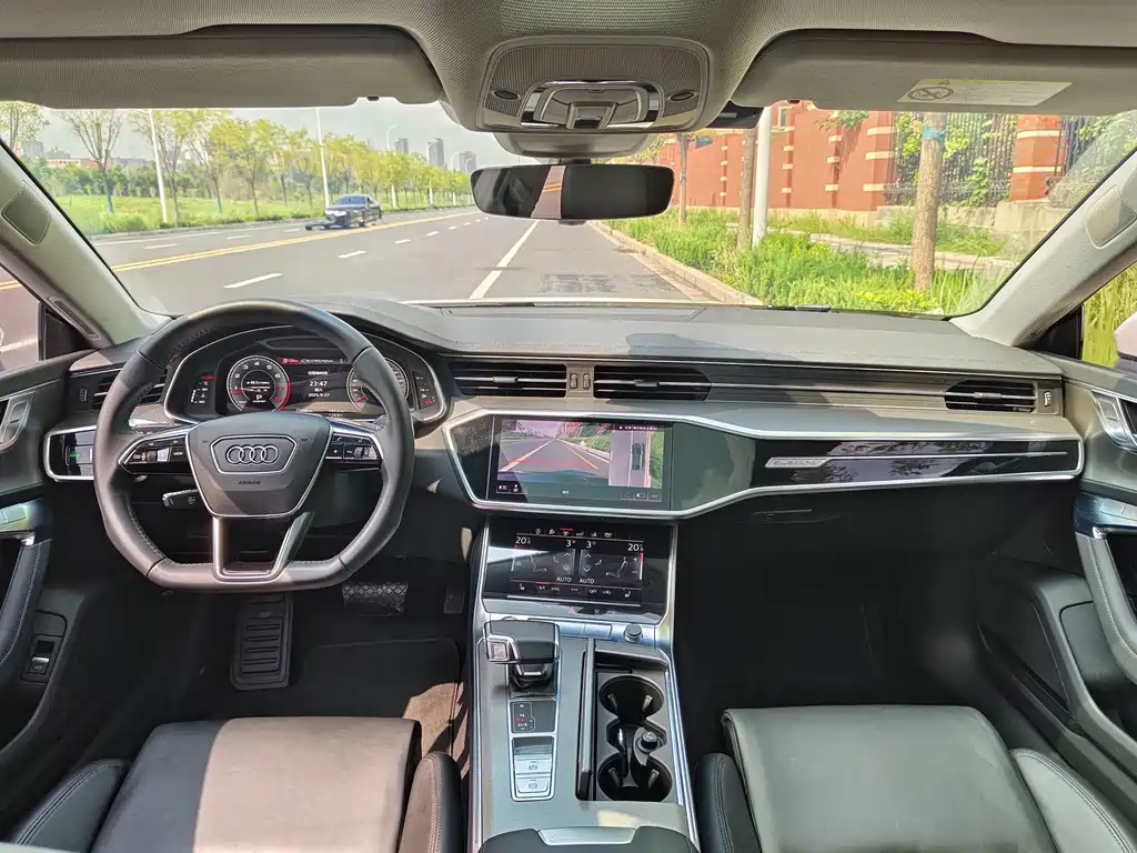 Audi A7 — фото 25