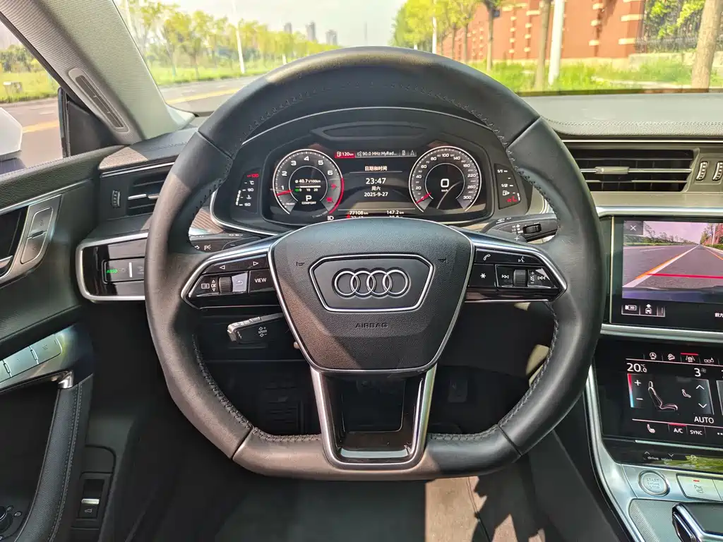 Audi A7 — фото 36