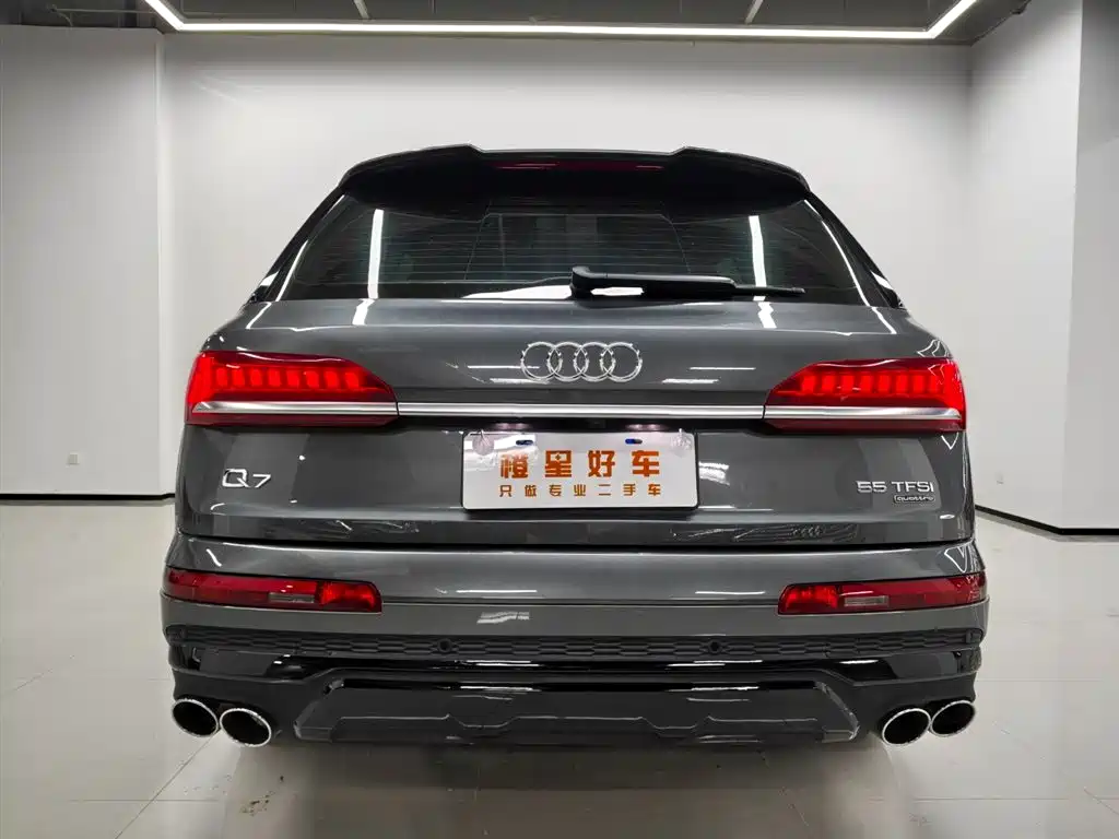 Audi Q7 — фото 5