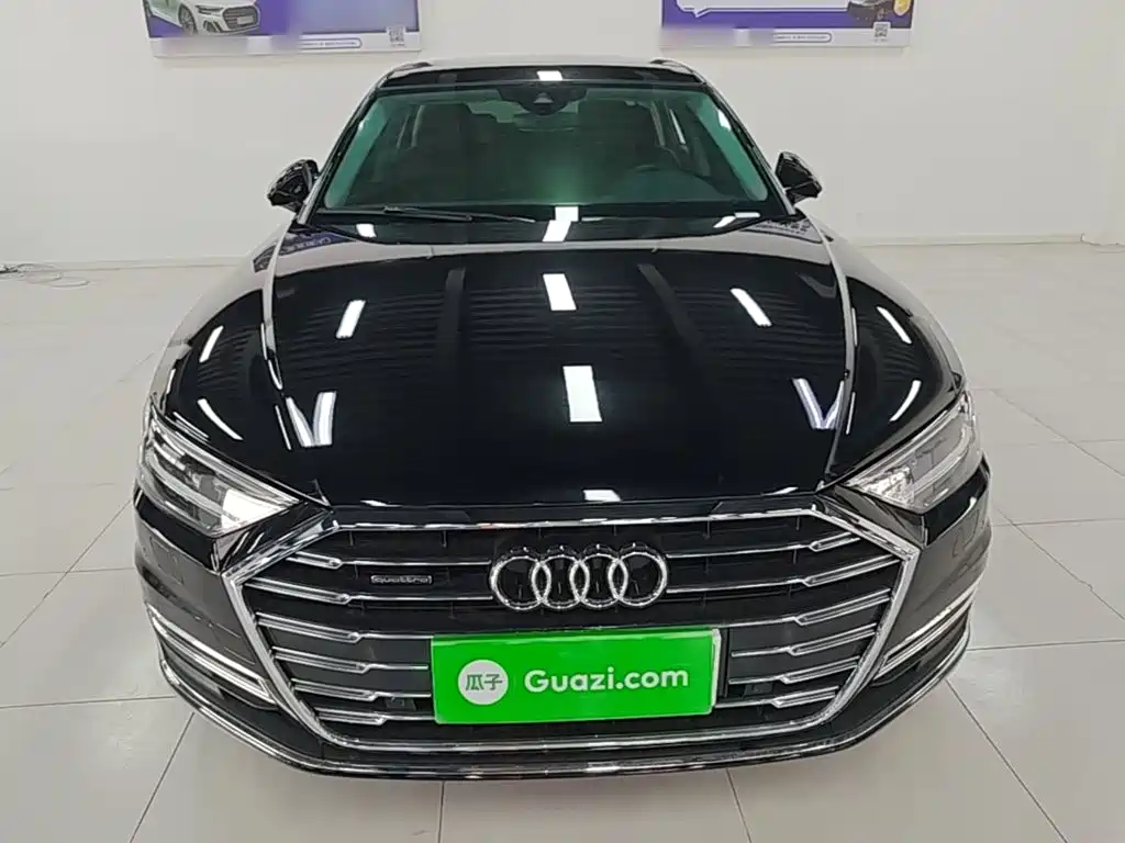 Audi A8 — фото 3