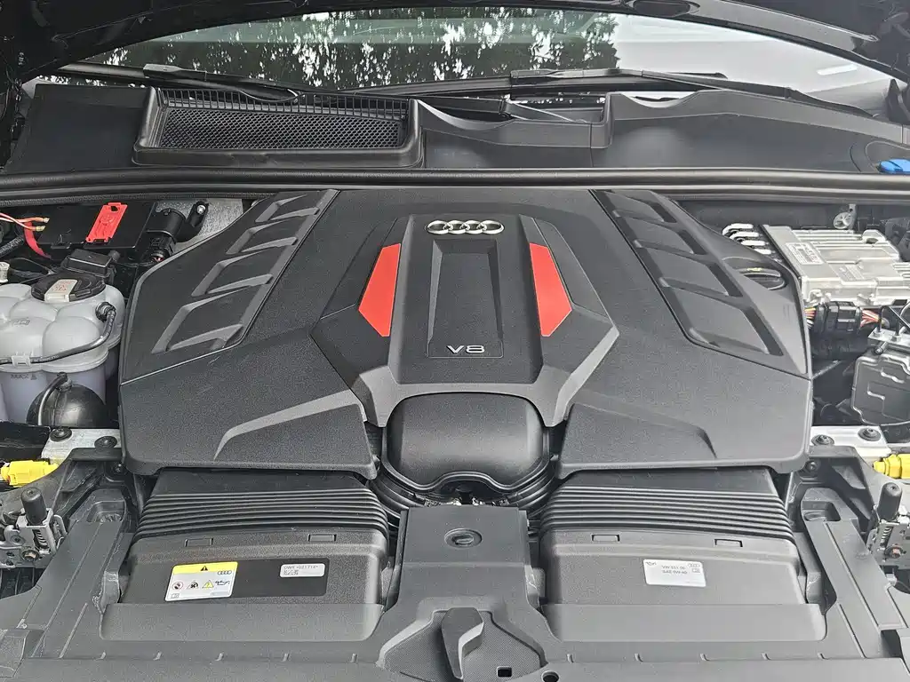 Audi SQ7 — фото 20