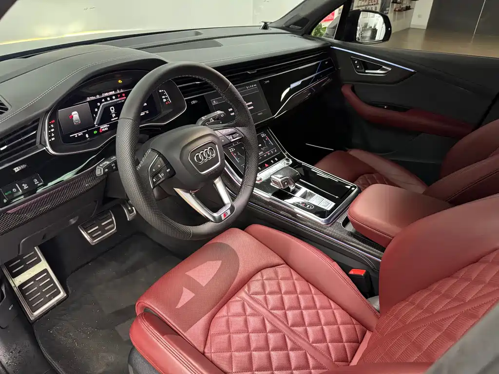 Audi SQ7 — фото 10