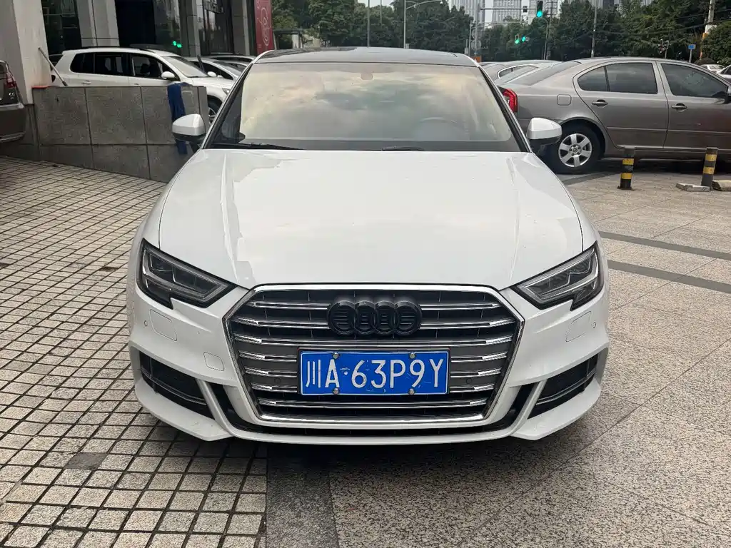 Audi A3 — фото 2