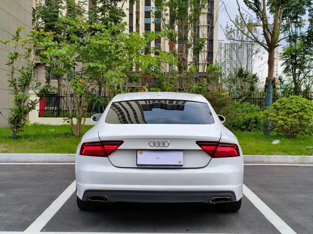 Audi A7 — фото 8