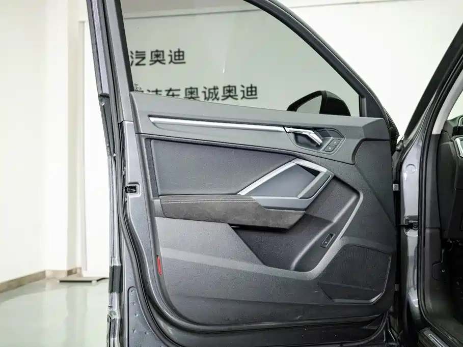 Audi Q3 Sportback — фото 7