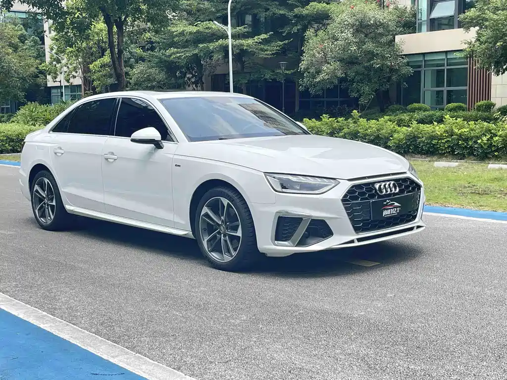 Audi A4L — фото 3