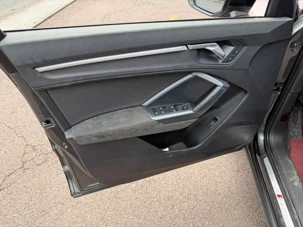Audi Q3 Sportback — фото 6