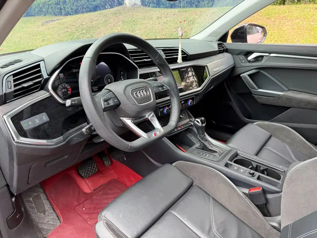 Audi Q3 Sportback — фото 7