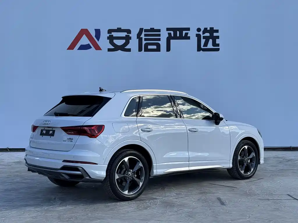 Audi Q3 — фото 4