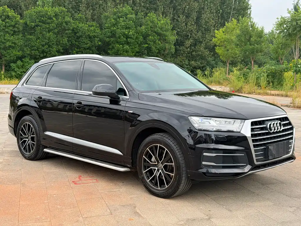 Audi Q7 — фото 3