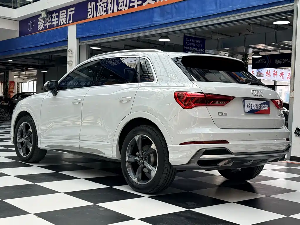 Audi Q3 — фото 4