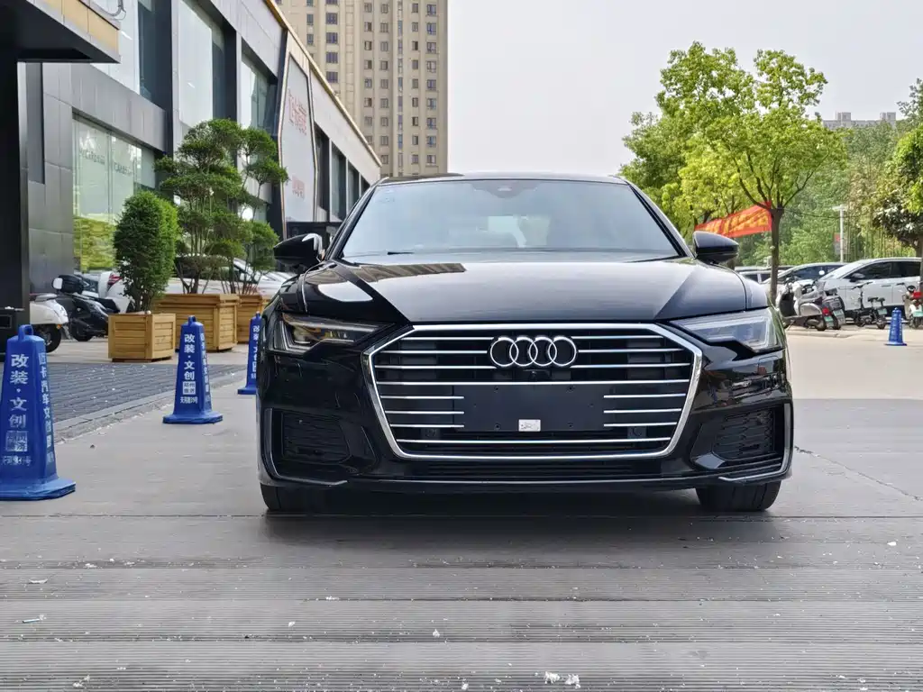 Audi A6L — фото 2