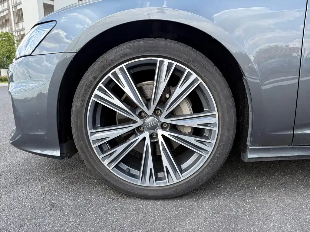 Audi A6L — фото 4